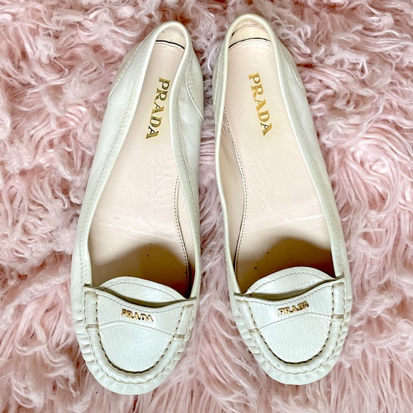 💯 PRADA Cream Loafers Size 36 - Picture 1 of 13